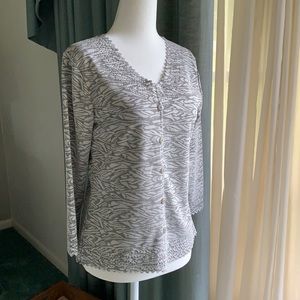 Three quarter length sleeve, gray & silver & white